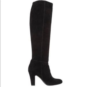 Jennifer Simpson Black Suede high heel boots size 7.5 in box. Worn only once.